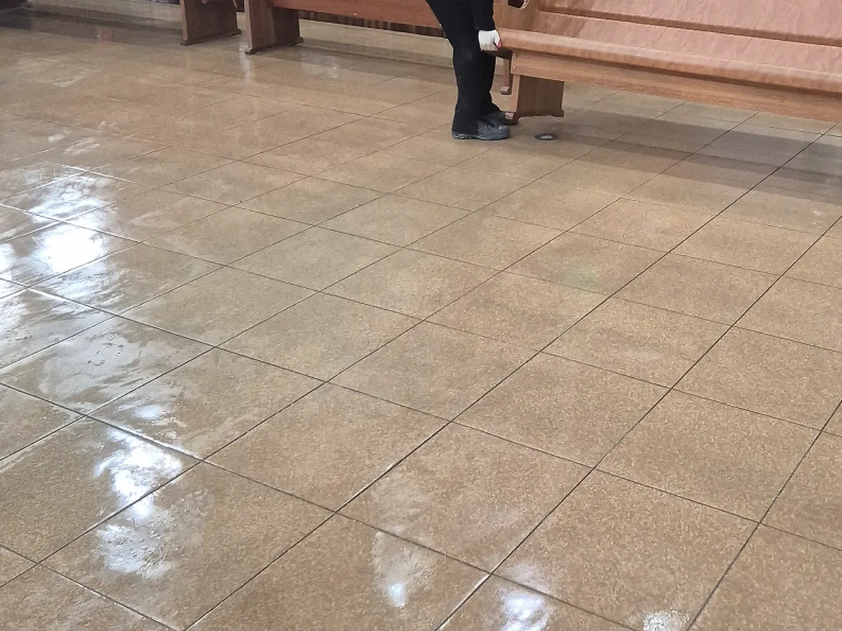 논산시 노성면 예배당 방송실 장비 주변 정밀 위생청소 사례 - 행진크린